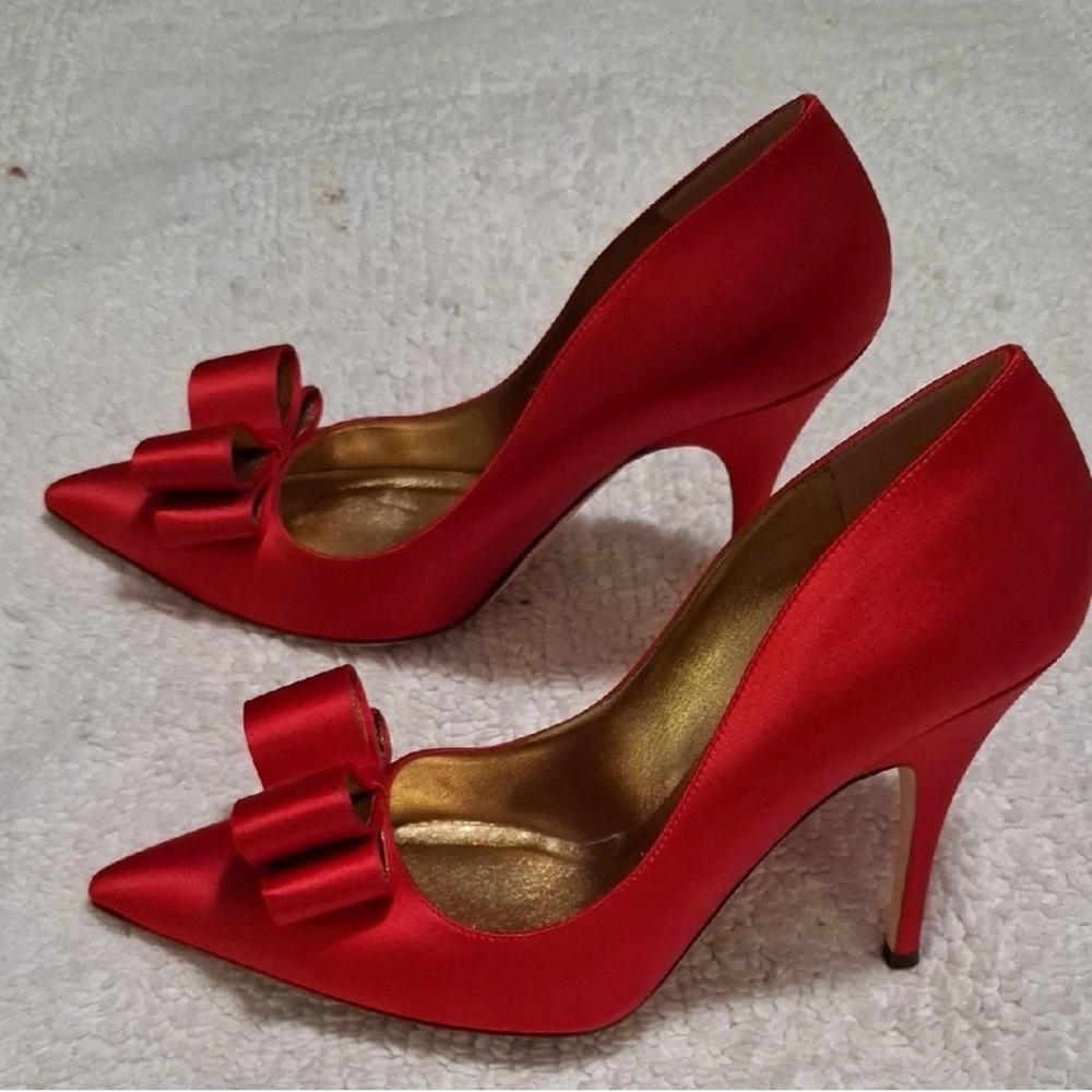 Kate Spade Red Satin Heels with Bow - Picture 3 of 12